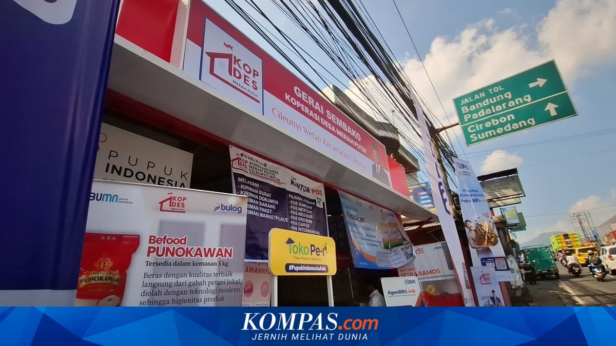 What is the Salary Amount for Red and White Village Cooperative Managers Using the PKWT Scheme?