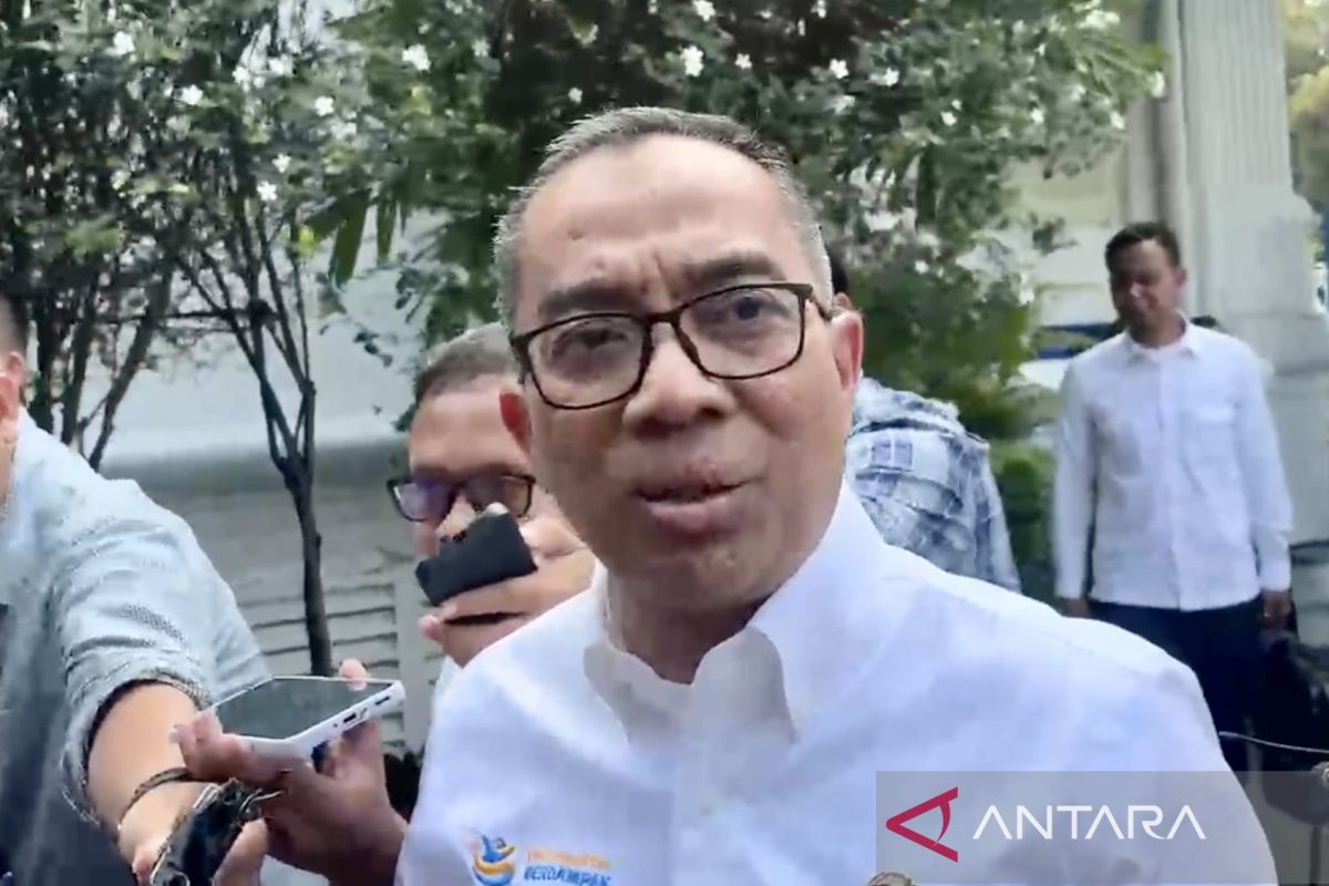 Prabowo Calls Higher Education Minister and Maritime Minister to Discuss Fishermen's Village Programme