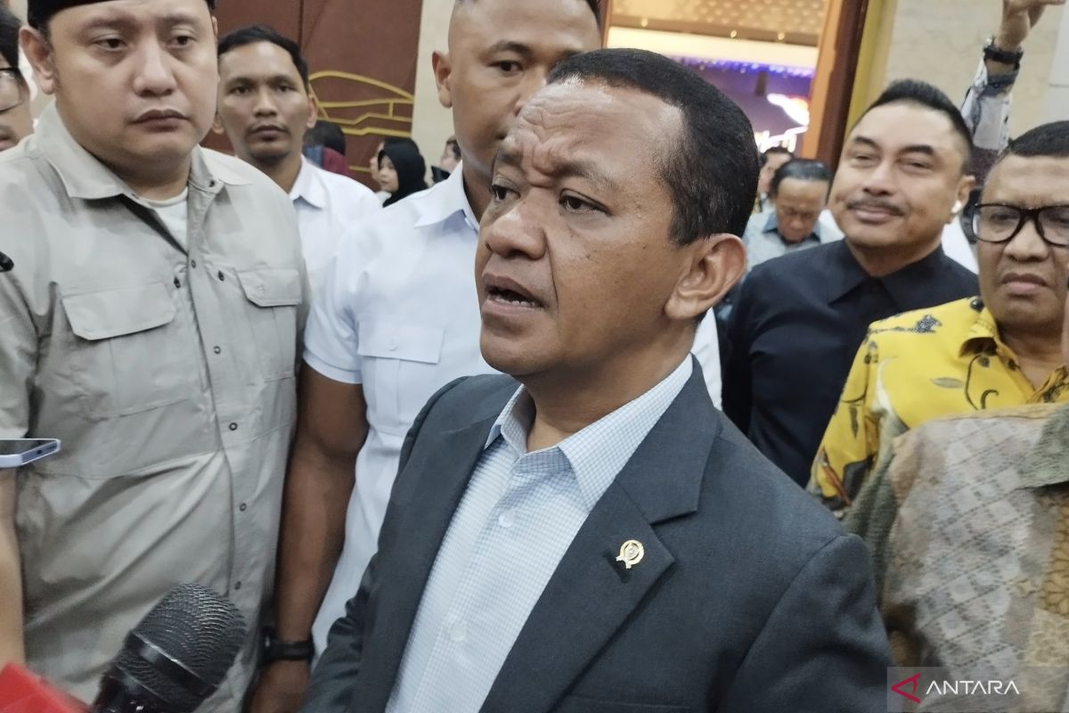 Bahlil expresses condolences over the death of Golkar Southeast Maluku Chairman Nus Kei