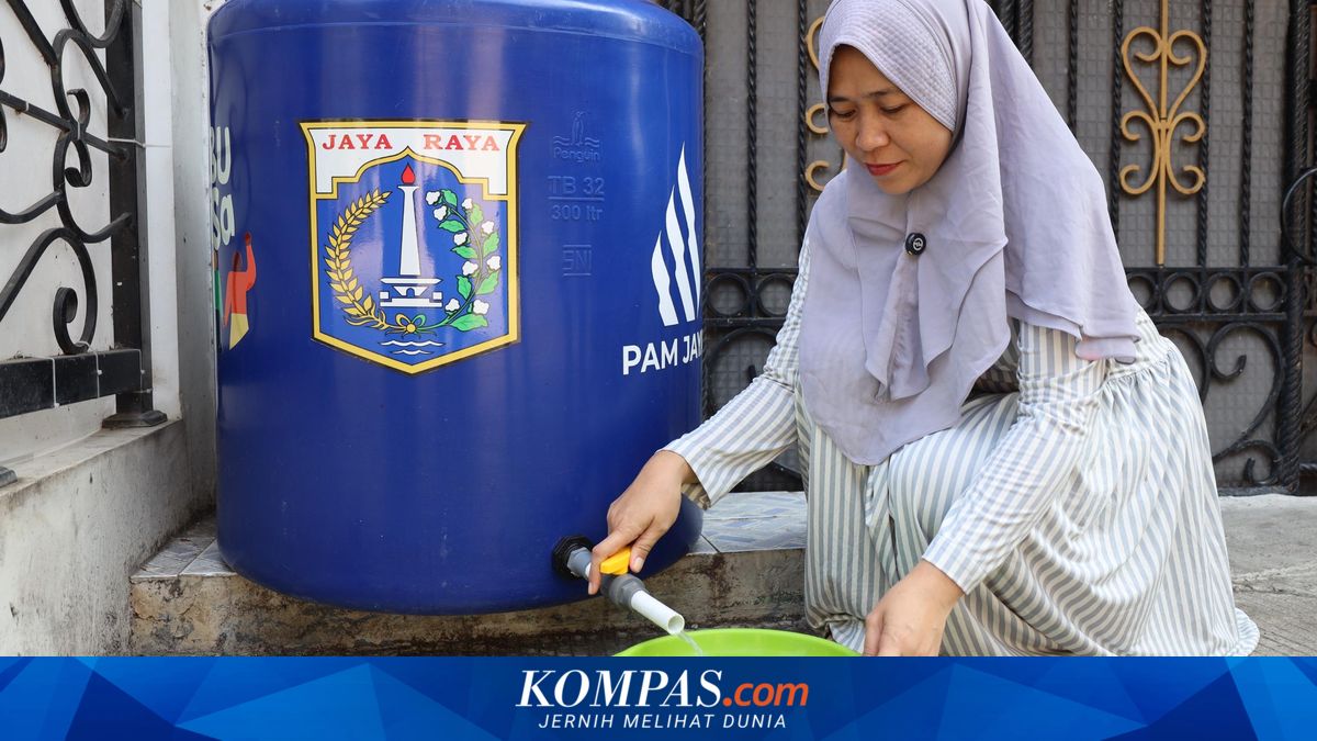 Appreciation for Mothers on Kartini Day: PAM JAYA Distributes Free Water Tanks