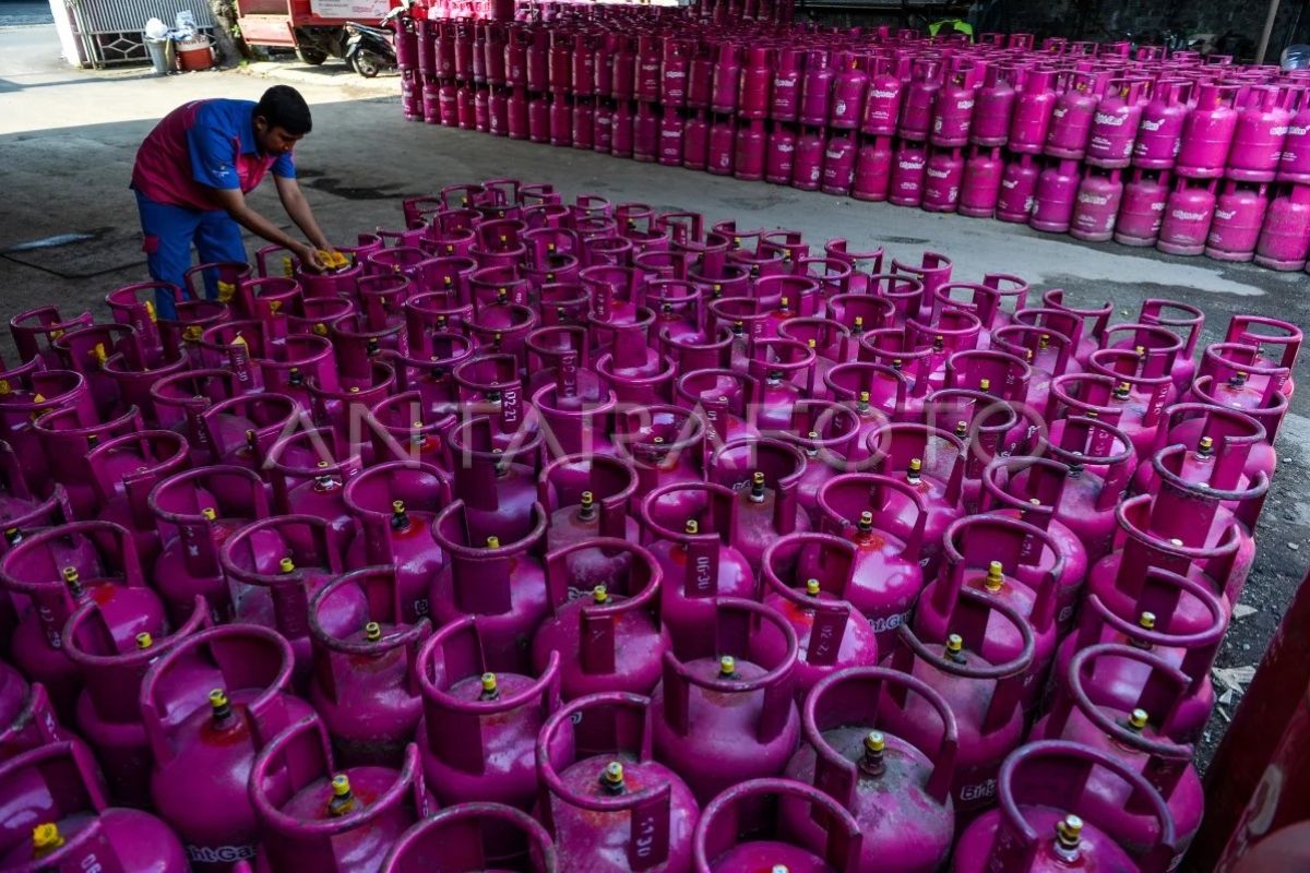 Analyst: Middle class most affected by rise in non-subsidised LPG prices