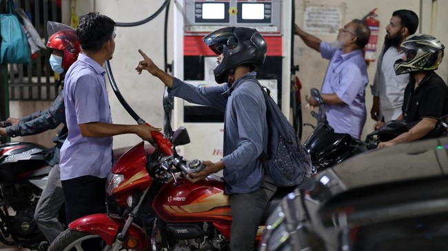 This Neighbour of Indonesia Suffers Due to Iran War, Mobile Phone Signals Cannot Function