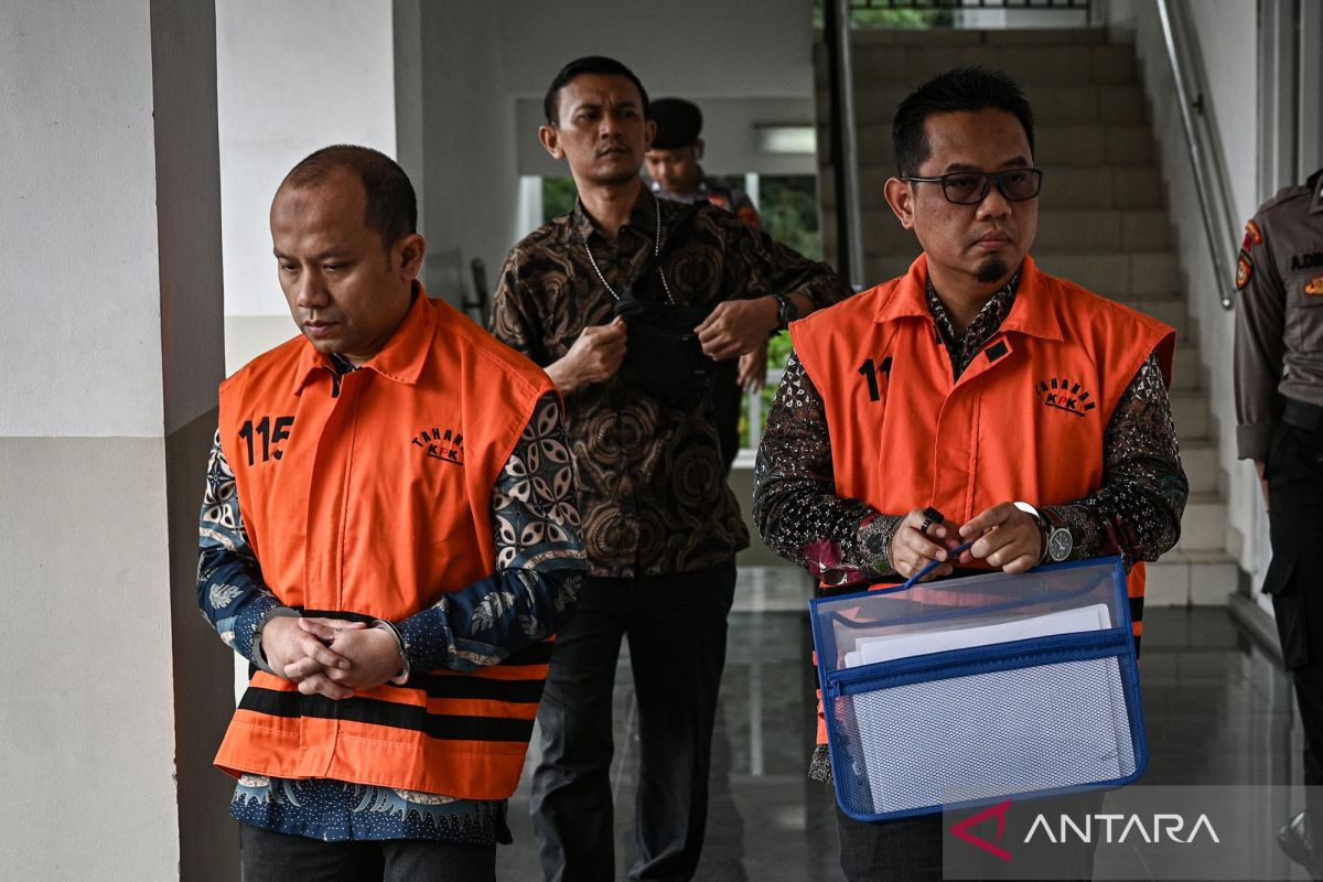 Two defendants in fictitious housing project case face verdict hearing