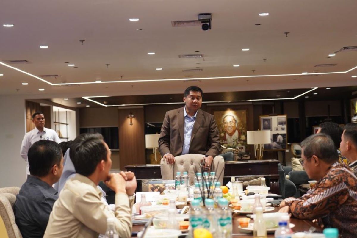 Minister of Housing and Settlements Urges Developers to Proactively Accelerate National Housing