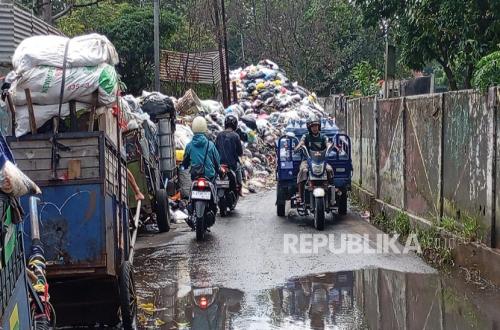 Indonesia Targets 100% Waste Management by 2029: Challenges and Solutions