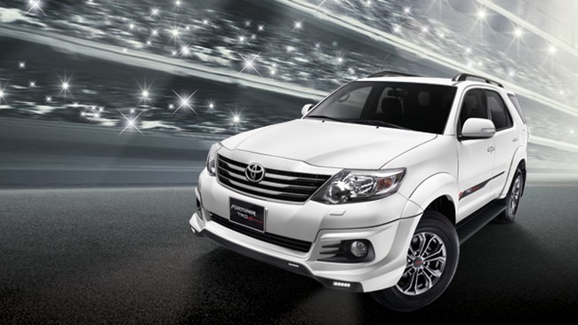 Fortuner and Pajero Owners Now Shell Out Rp2 Million for a Full Tank of Fuel!