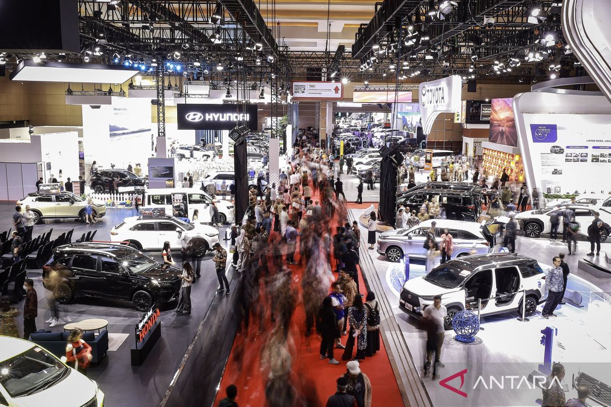 Chinese Cars Dominate EV Segment, Pressuring Japanese Dominance