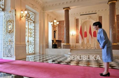 Japan Lifts Arms Export Ban, Enabling Submarine Sales to Indonesia