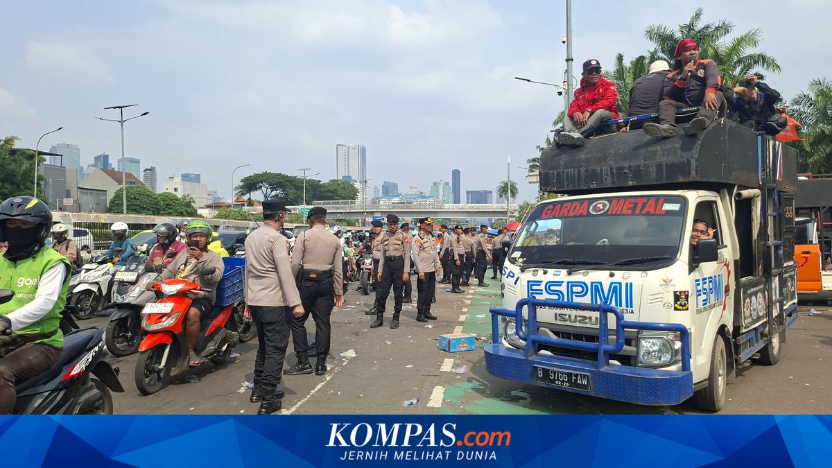 Demonstration at DPR This Afternoon: Check Alternative Routes to Avoid Traffic