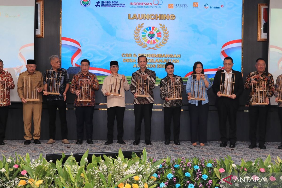 Village Minister urges SOEs and private sector to enhance support for villages