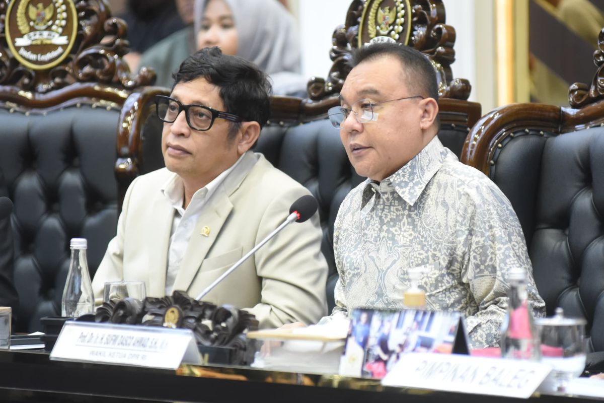 Dasco reveals reluctance to rush discussion of Election Bill