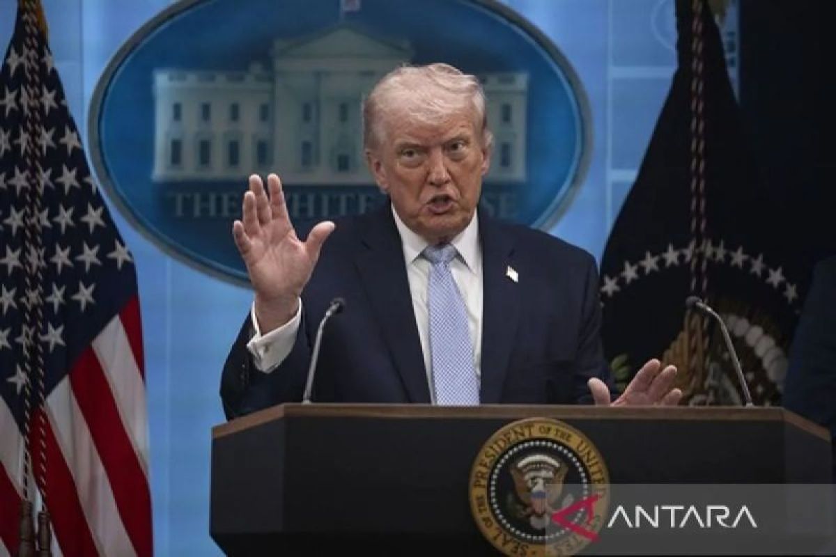 Hoax! Trump Officially Imprisoned After Being Ousted by the US Congress