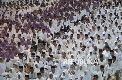 Prospective Hajj Pilgrims from Jakarta Remain Calm Despite Ongoing War as They Prepare to Depart for the Holy Land