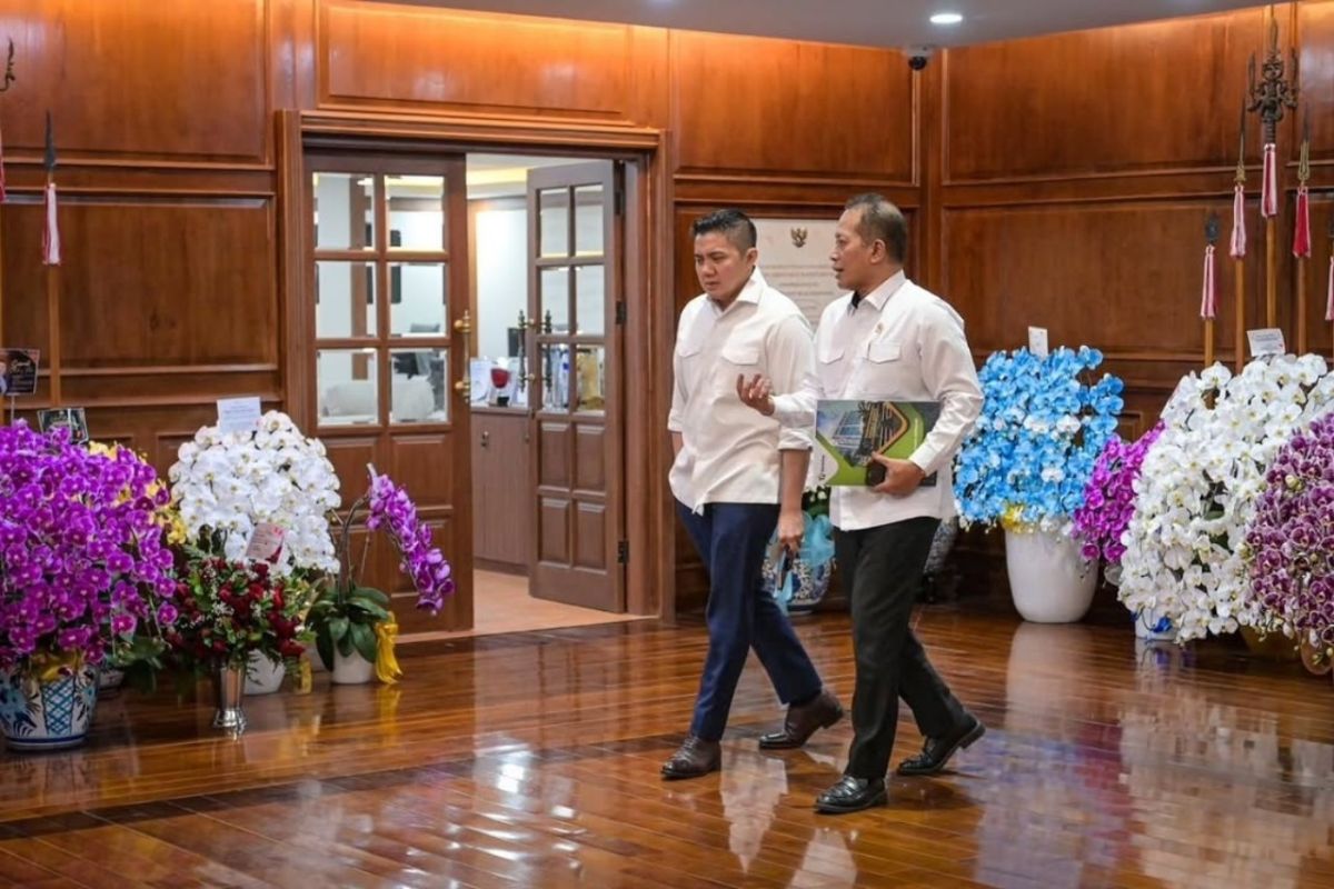 Indonesia seeks 30,000 managers for village cooperatives