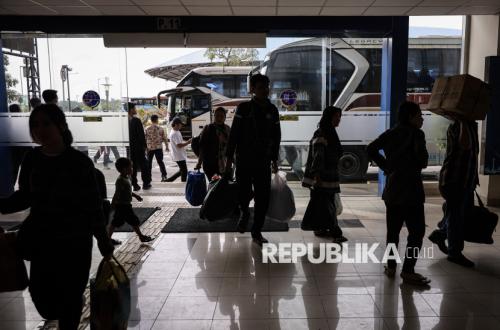 Non-Subsidised Diesel Prices Soar, redBus Claims No Bus Ticket Price Hikes Yet