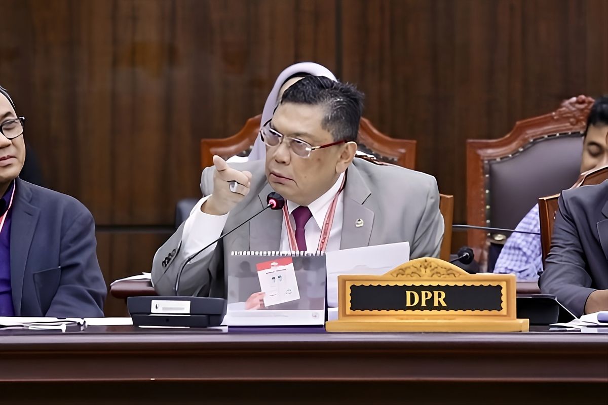 Utut urges scientists' role in strengthening TNI weaponry