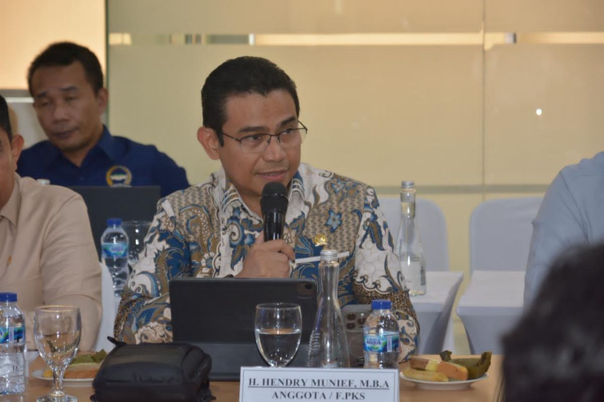 Hendry Munief promotes women's role in strengthening MSMEs