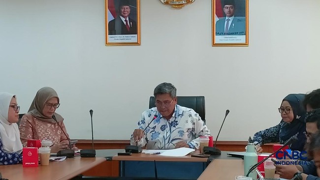 Ministry of Industry Summons Plastic Entrepreneurs, Uncovers the Real Facts