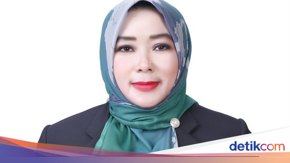 Surabaya DPRD Supports Student 2-Hour Smartphone-Free Initiative