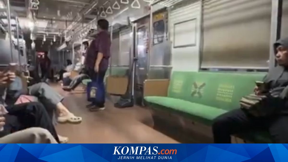 Power Outage Causes Two Green Line KRL Trains to Stop on Tracks Between Kebayoran and Sudimara Stations