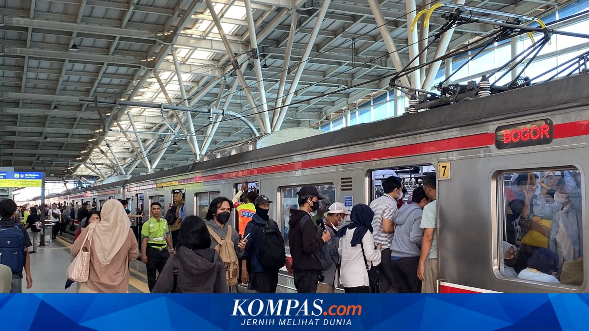 74 Sexual Harassment Cases Occur on KRL, Most During Rush Hour