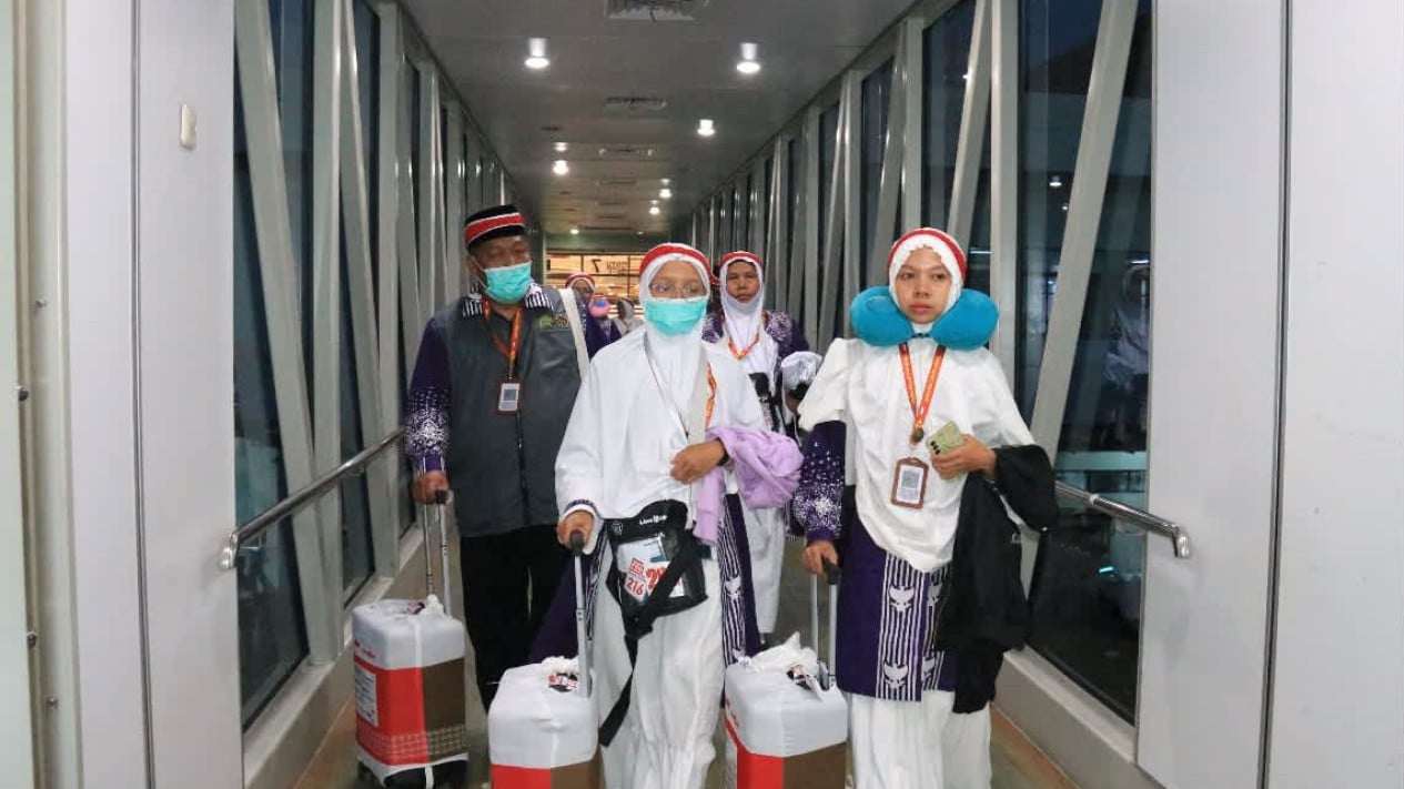 First Batch of Hajj Pilgrims for 2026 Depart Today: Here is the Complete Schedule