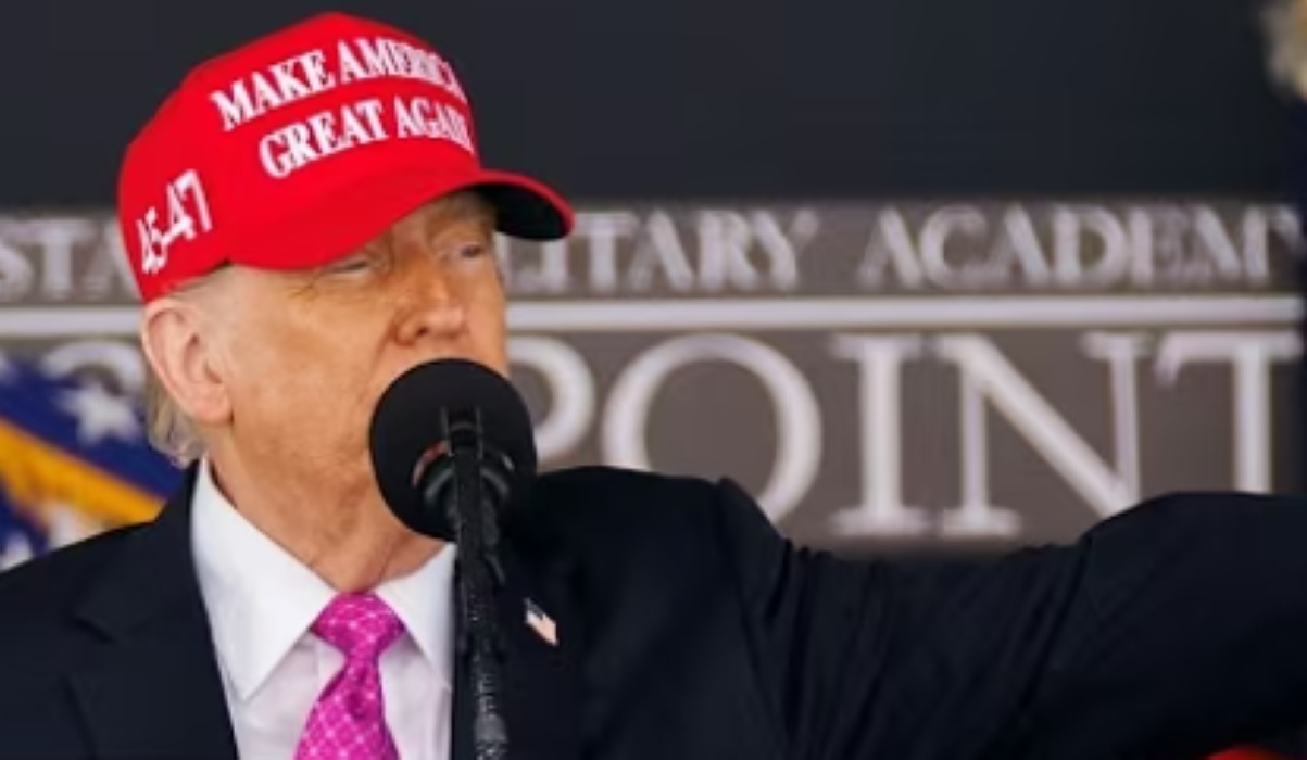 Trump Calls US-Iran Ceasefire a Momentum to Replenish Ammunition Stocks
