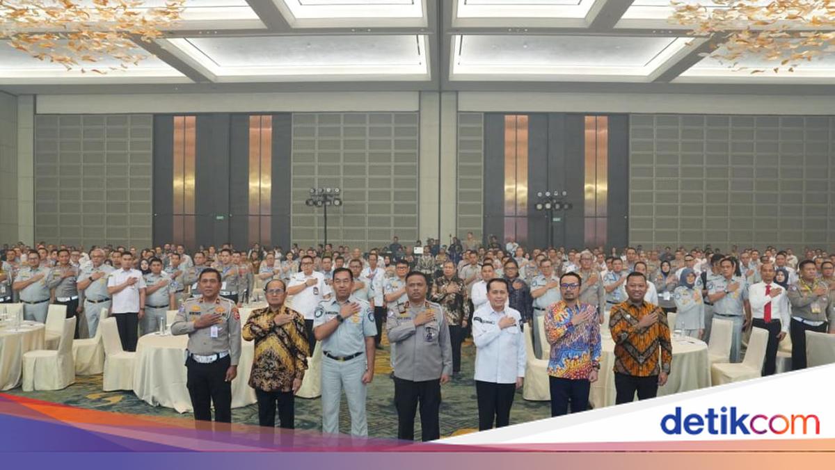 Traffic Corps Chief Opens 2026 Samsat Development Coordination Meeting, Strengthening Public Service Synergy