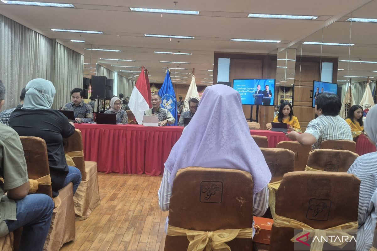 LLDikti Kemdiktisaintek Strengthens Quality of Higher Education
