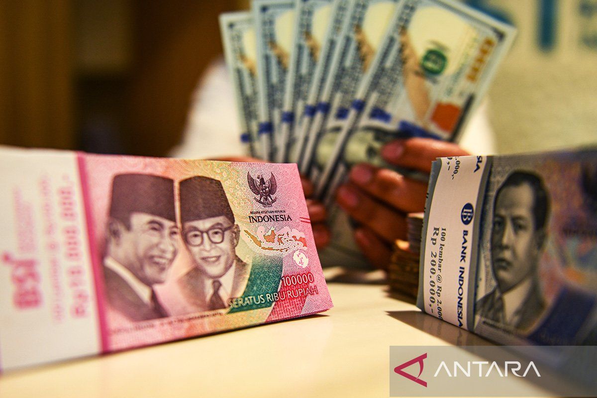 Rupiah Weakens Amid Uncertainty Over US-Iran Ceasefire
