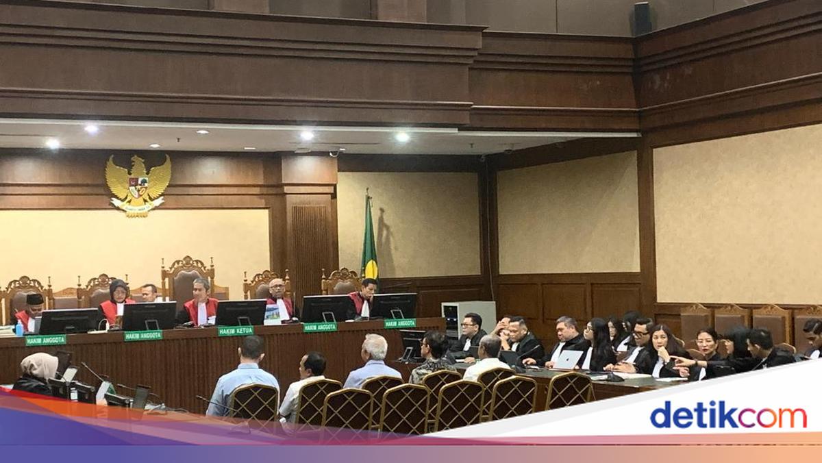 Five Defendants in Crude Oil Corruption Case Demanded 6-12 Years in Prison