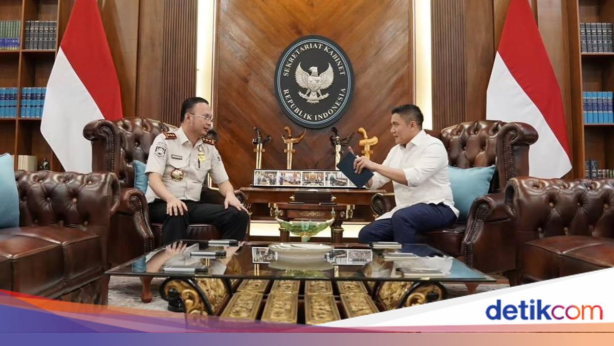 Director General of Immigration and Cabinet Secretary Discuss Enhancing Immigration Services