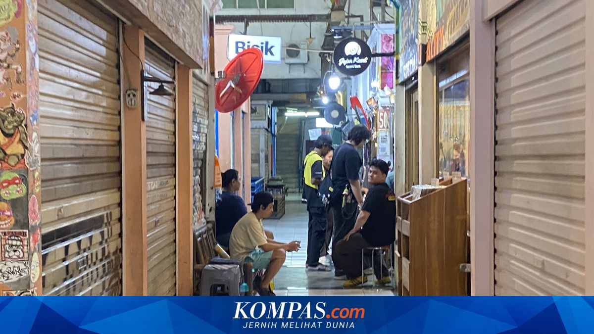 Santa Market Fades, Sociologist Points to Changing Youth Trends and Urban Dynamics