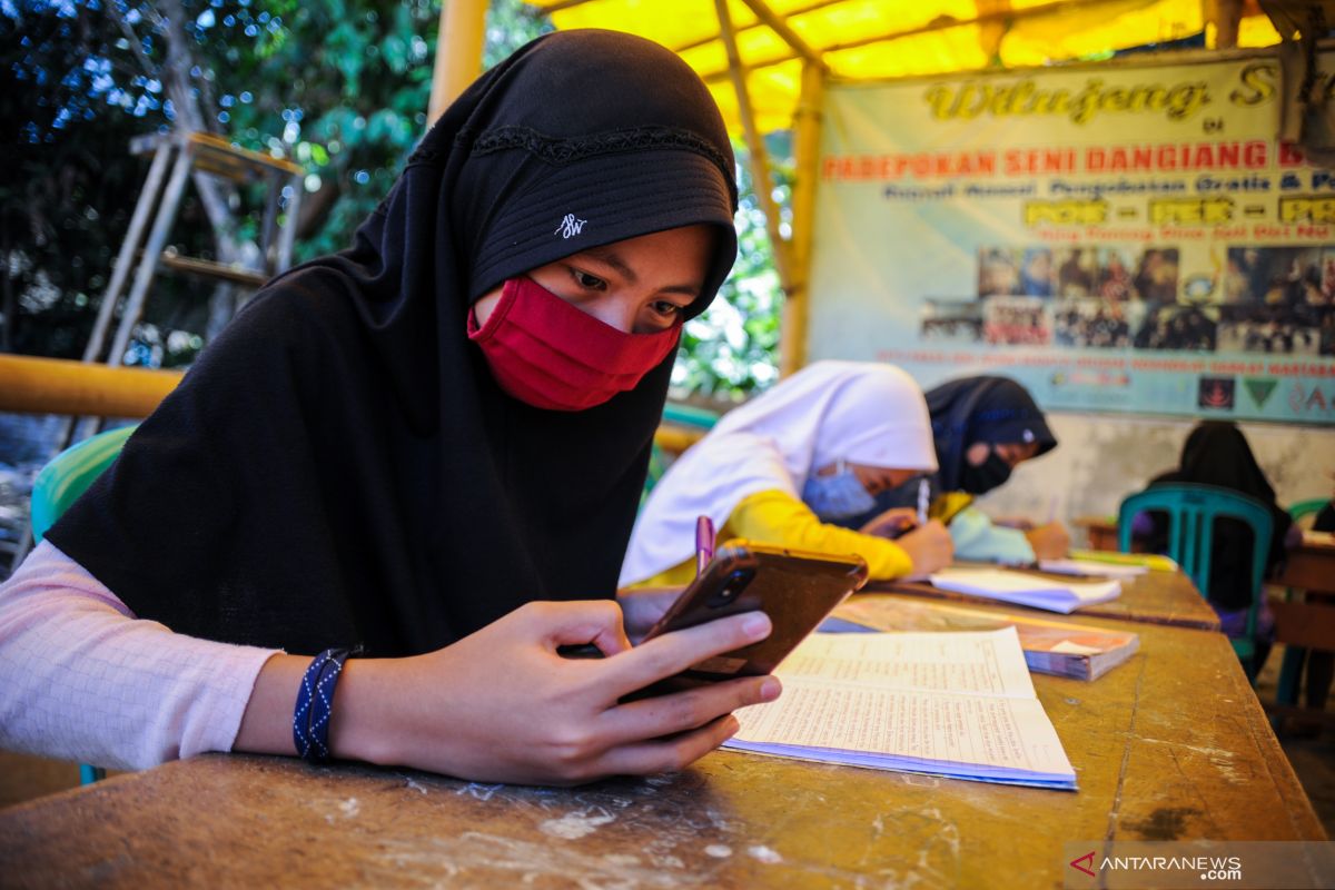 Kemkomdigi to add 1,000 Internet Village sites by 2026