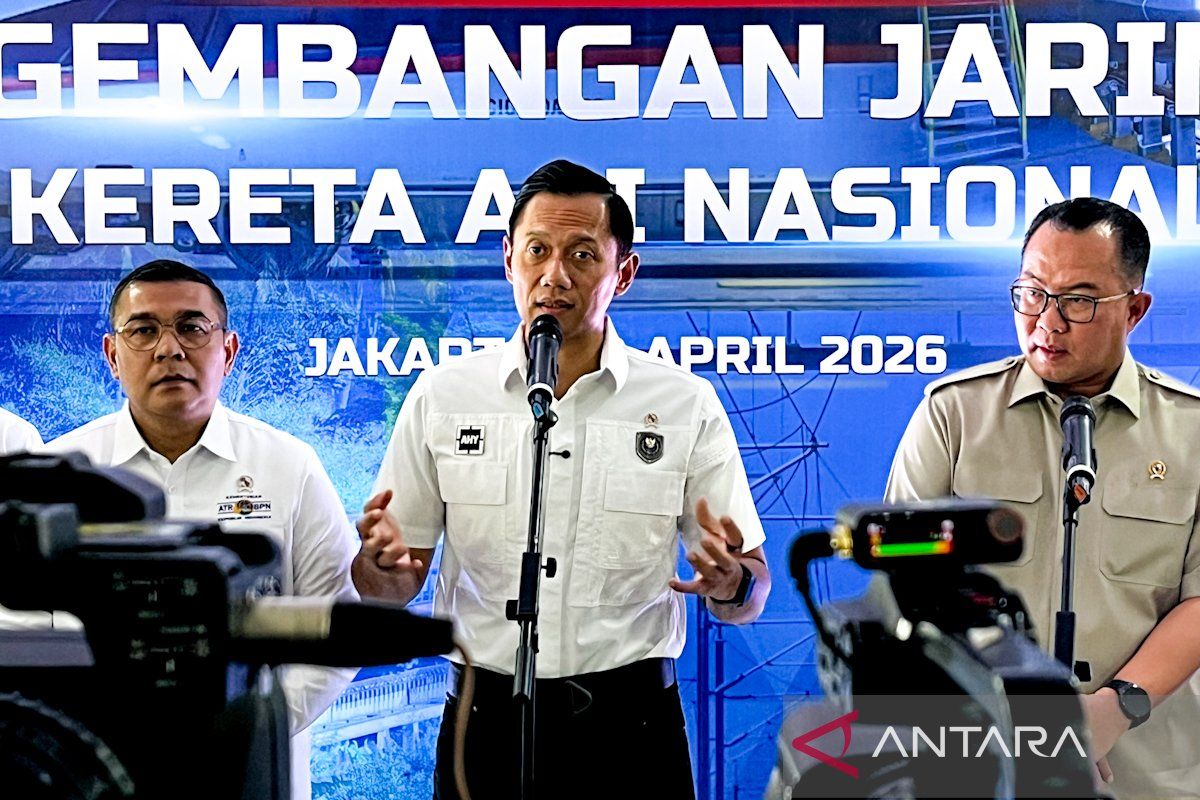 Government Targets Construction of 2,772 km Railway Line in Kalimantan