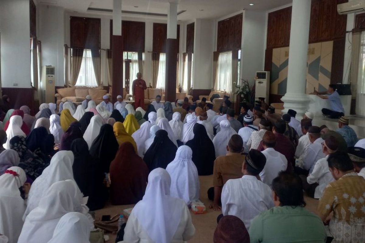 Central Bangka Regent urges prospective Hajj pilgrims to prioritise social values during pilgrimage