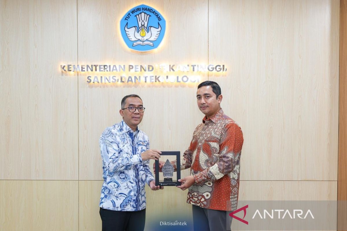 Indonesia plans national satellite consortium to cut foreign dependence