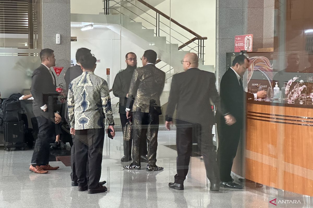 Khalid Basalamah attends KPK summons, says he was called as a witness