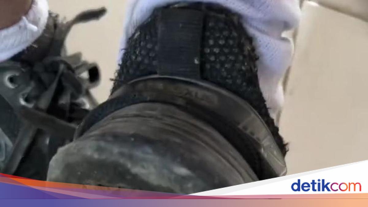 Viral Video Shows Many Primary School Students' Shoes Unfit for Use, Samosir Regency's Response