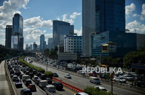 Amid Global Uncertainty, Government Targets 5.4 Percent Growth