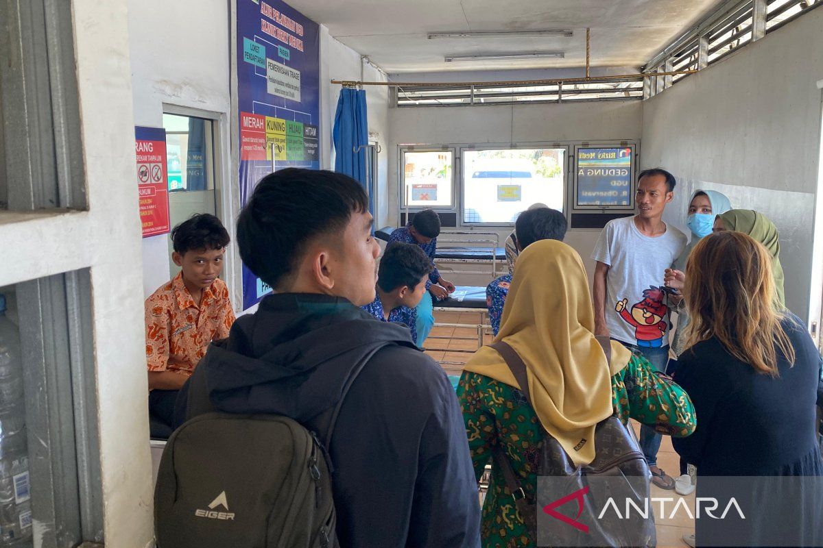 Central Bengkulu Regency Government Handles and Investigates Suspected Student Poisoning from Free Nutritious Meals