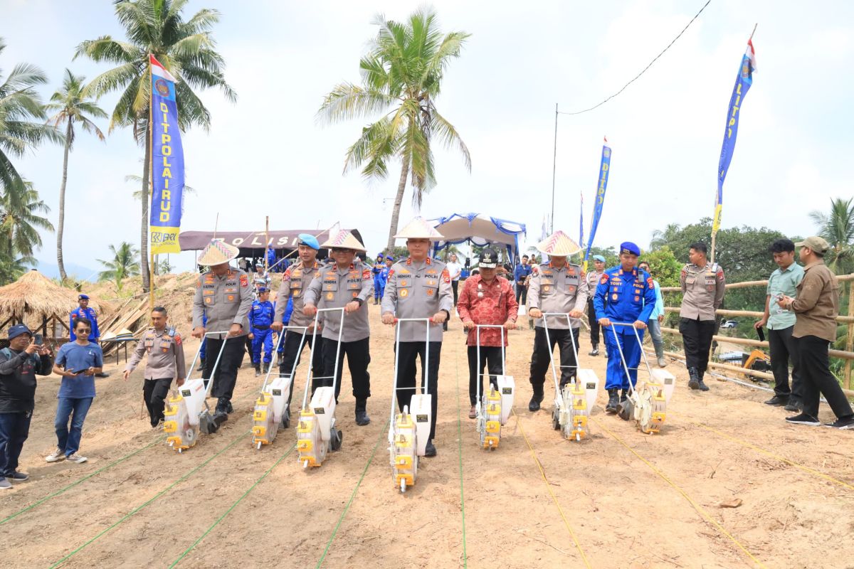 Banten Provincial Police Utilise Former Mining Land for Maize Planting