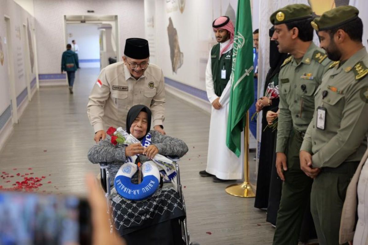 Ministry of Hajj: Nearly 6,000 Indonesian Hajj Participants Have Arrived in Madinah