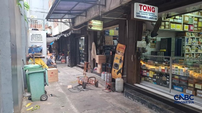 Electricity Restored in Glodok Electronics Hub After Over 4 Hours of Outage
