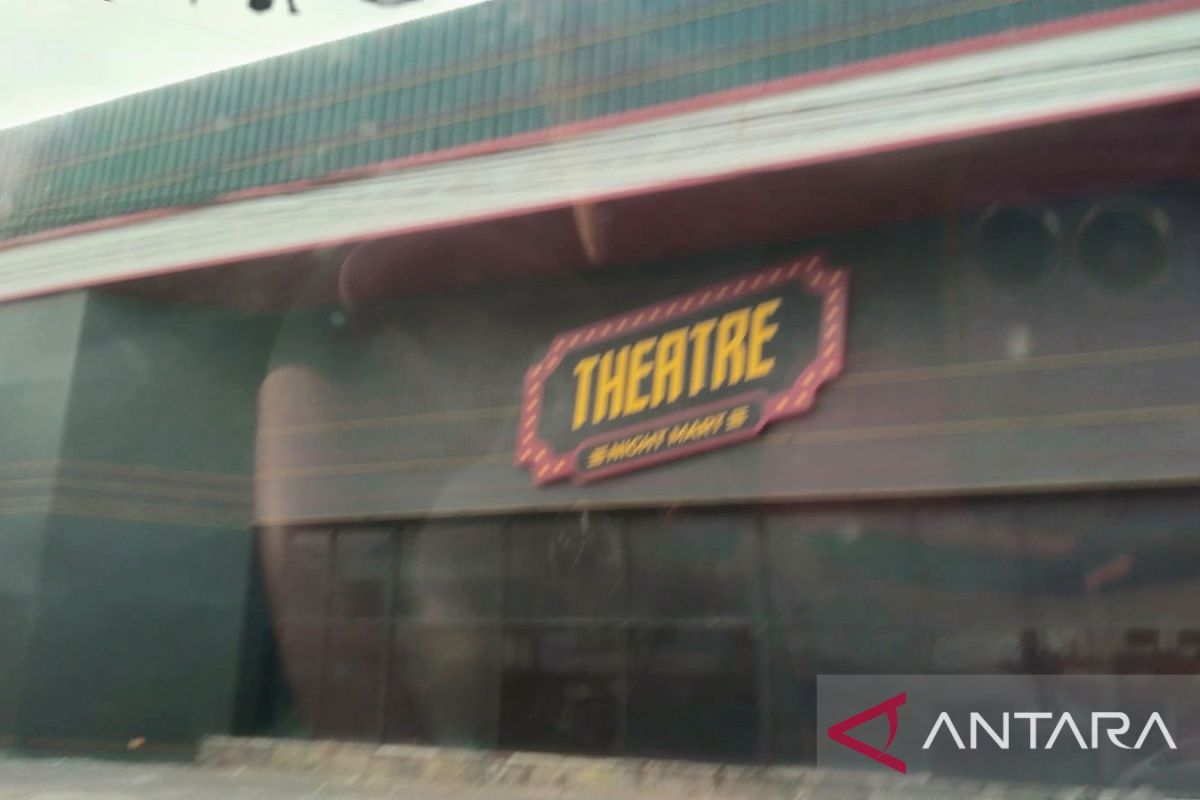 The Fate of the Former Karawang Theatre at a Crossroads