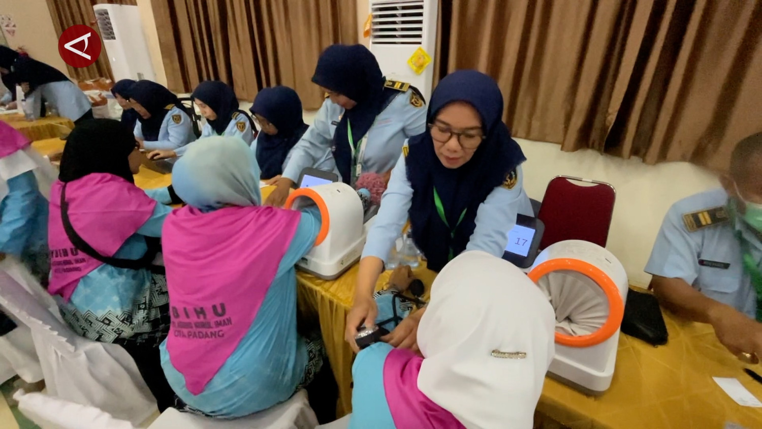 391 Hajj Pilgrims from Padang's First Group Ready to Depart for the Holy Land