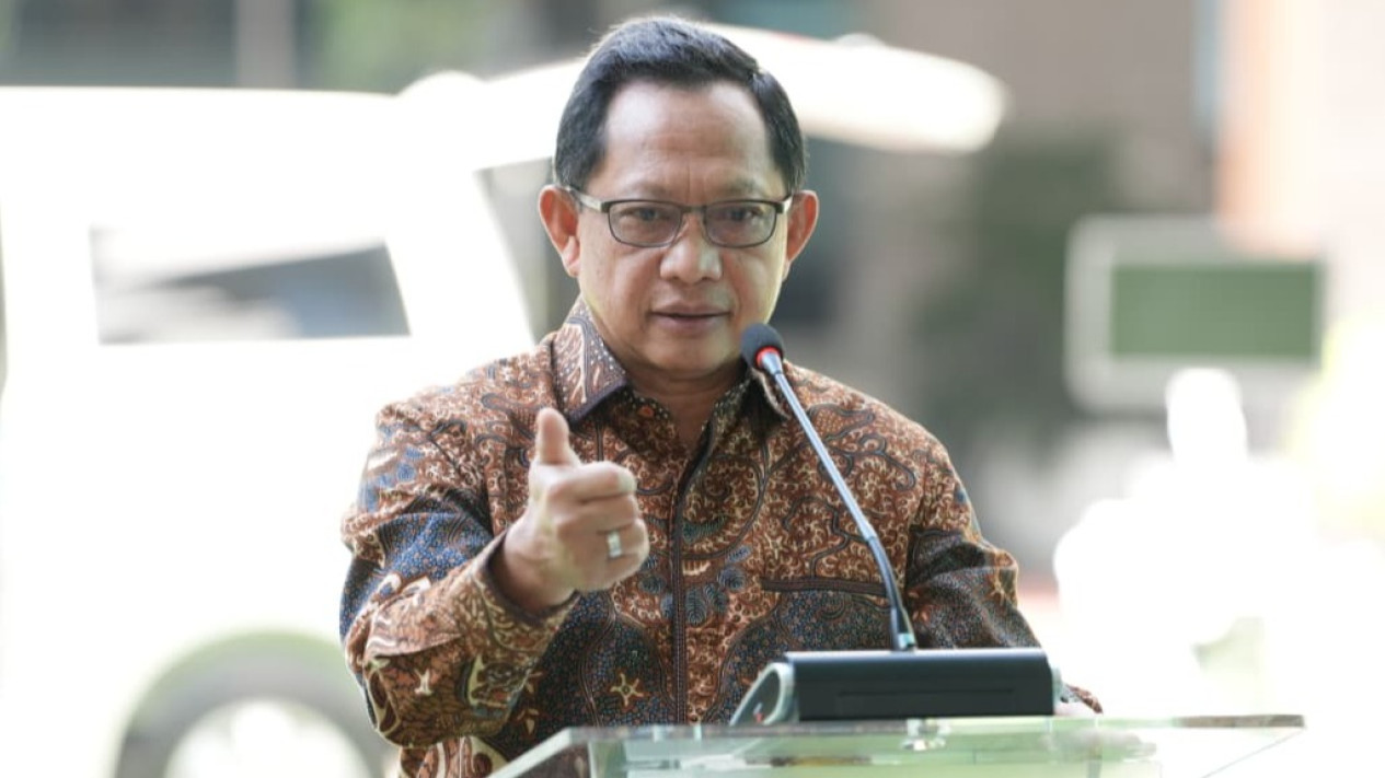 Interior Minister Tito Orders Governors to Exempt Electric Vehicle Taxes