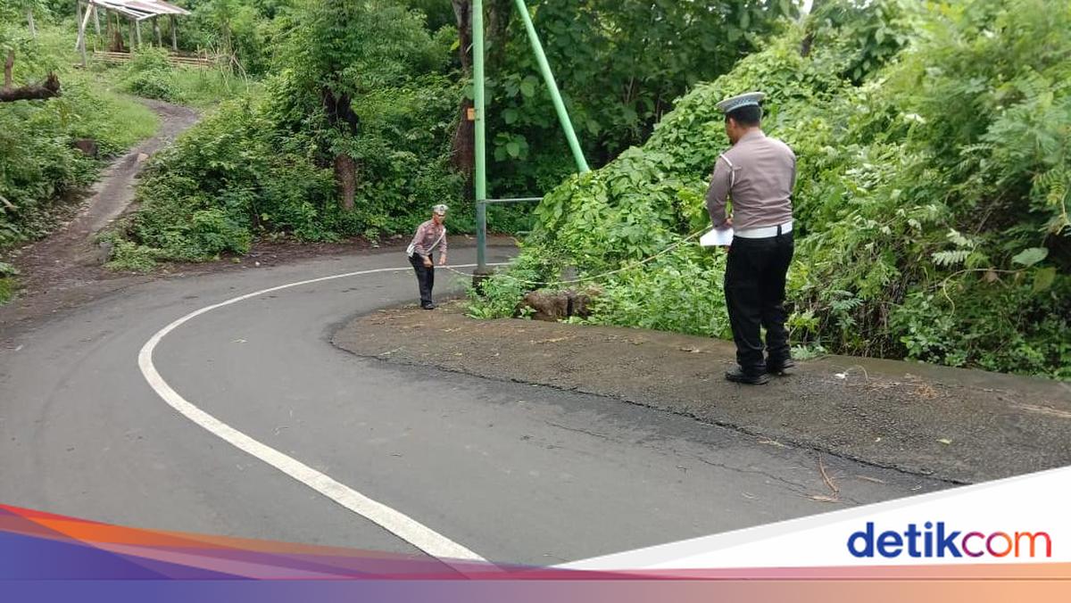 Guardrails Installed at Three Points on Kaliasem-Tigawasa Route to Reduce Accident Risks
