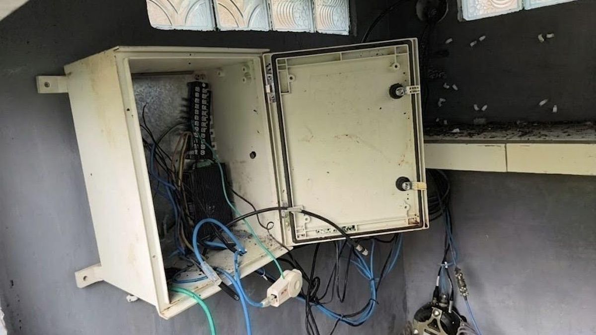 Monitoring Equipment for Mount Semeru at Kopirejo Station in Malang Stolen