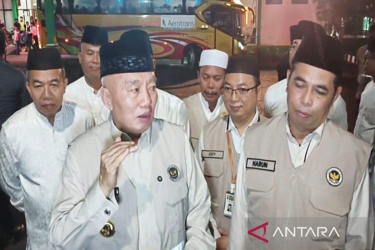 South Kalimantan Governor warns prospective Hajj pilgrims not to consume ice water